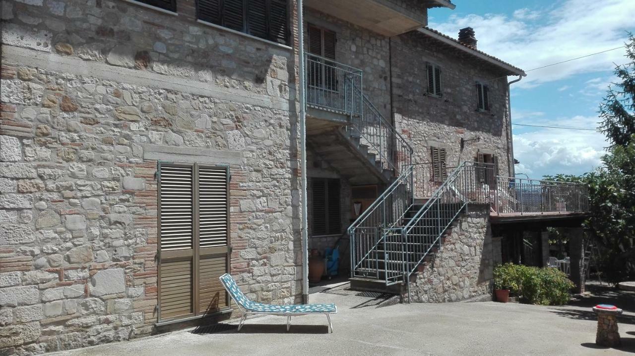 Agriturismo Cerquaglia โตดี ภายนอก รูปภาพ